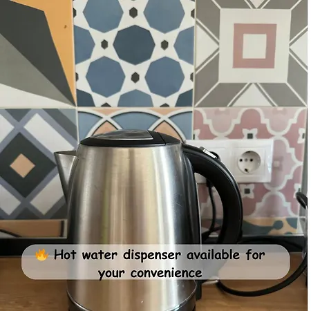 Stylish Parisian 3br In Budapest, Sleeps 9