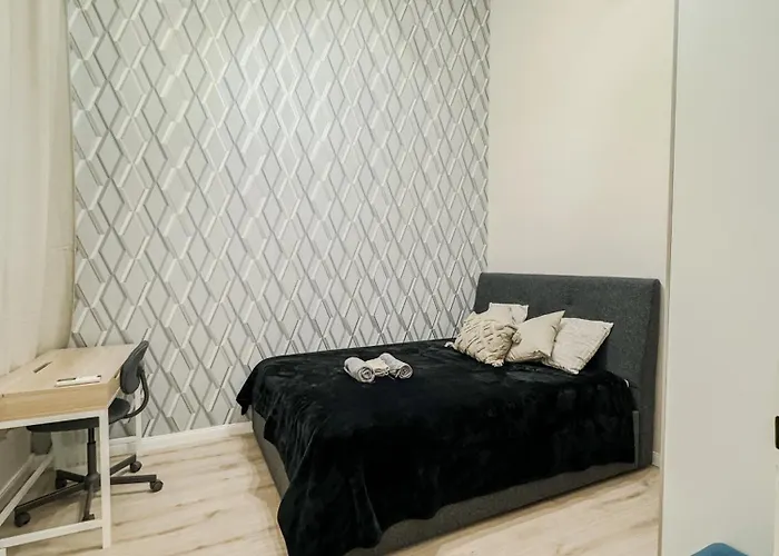 Stylish Parisian 3br In Budapest, Sleeps 9 Апартаменты