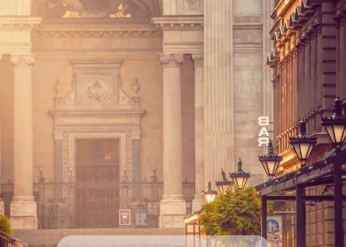 Stylish Parisian 3br In Budapest, Sleeps 9 Appartamento